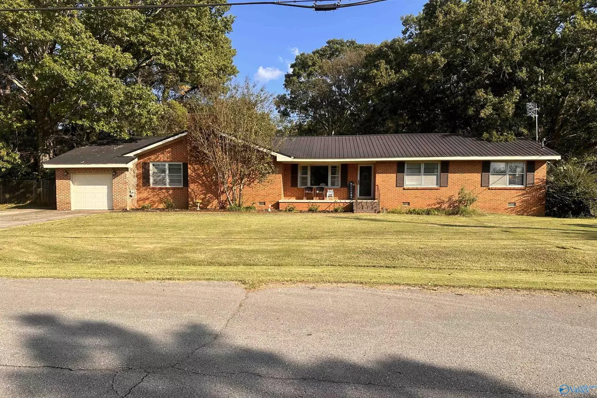 Huntsville, AL 35803,2117 Mythewood Drive SW