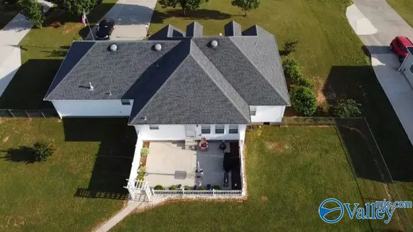 Elkmont, AL 35620,20705 Sandlin Road