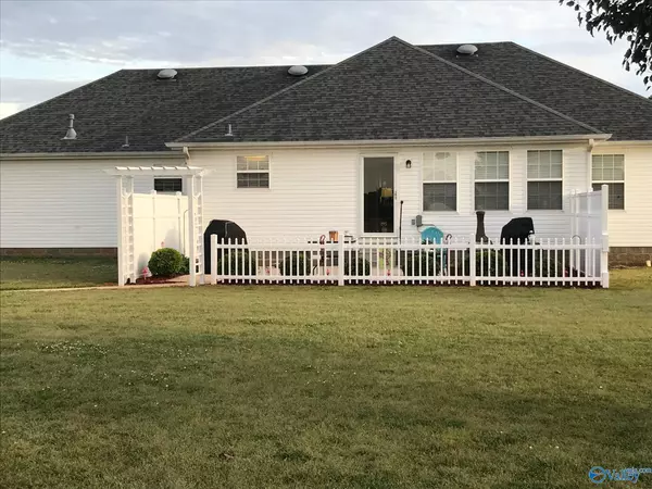 Elkmont, AL 35620,20705 Sandlin Road