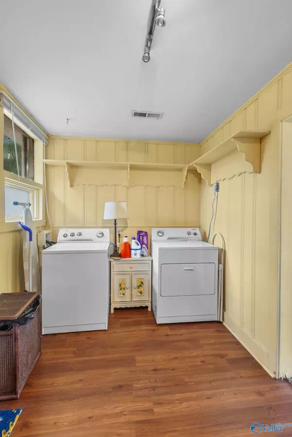 Athens, AL 35611,305 Thomas Street