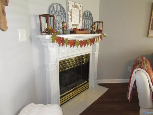 Decatur, AL 35603,1514 Forestview Drive