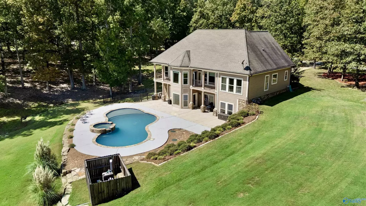 Cedar Bluff, AL 35959,5785 Rosemary Lane