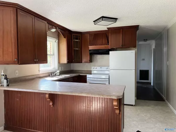 Athens, AL 35613,26390 Highway 72 East