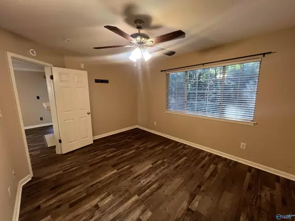 Huntsville, AL 35806,1155 NW Old Monrovia Road #8A