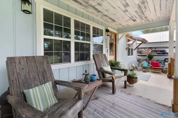 Grant, AL 35747,1520 White Elephant Road