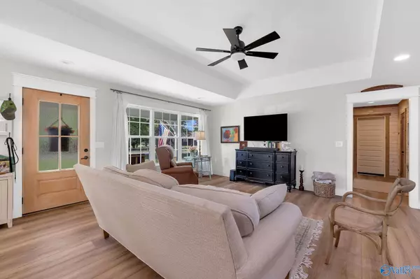 Grant, AL 35747,1520 White Elephant Road