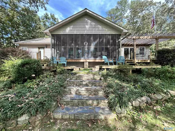 Cedar Bluff, AL 35959,113 County Road 932