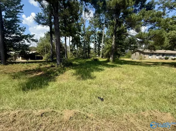 707 Northwood Drive, Centre, AL 35960