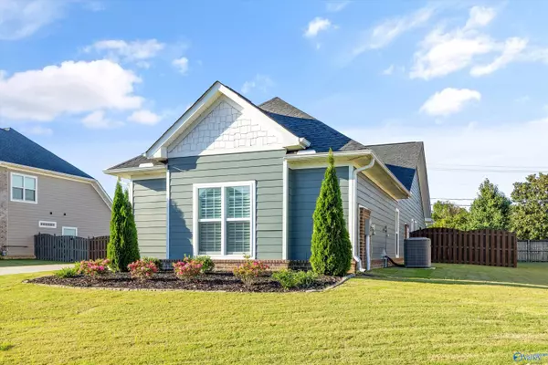 Owens Cross Roads, AL 35763,4327 Willow Bend Lane SE