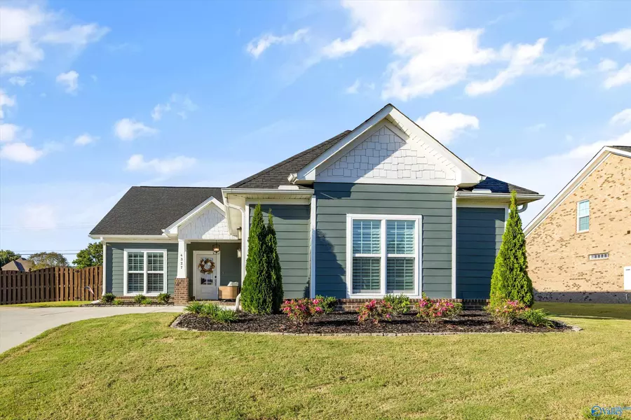 4327 Willow Bend Lane SE, Owens Cross Roads, AL 35763