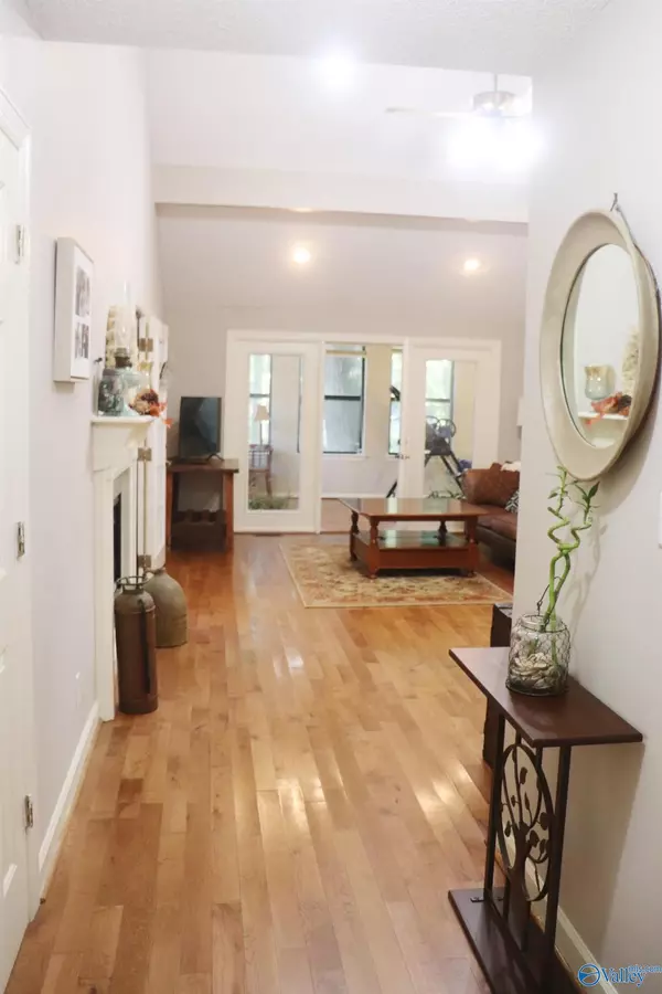 Guntersville, AL 35976,13 Serenity Street