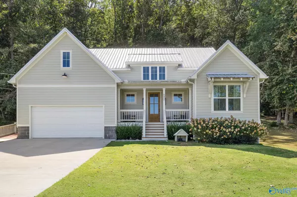 6492 Spring Creek Drive, Guntersville, AL 35976