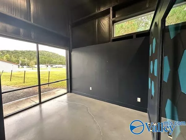 Oneonta, AL 35121,28256 State Highway 75