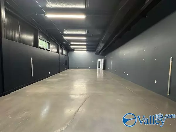 Oneonta, AL 35121,28256 State Highway 75