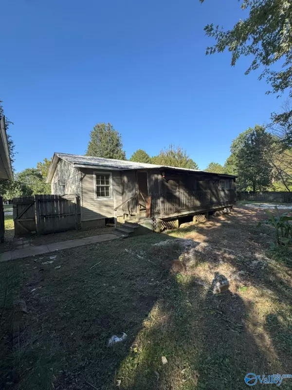 Toney, AL 35773,2732 Ready Section Road