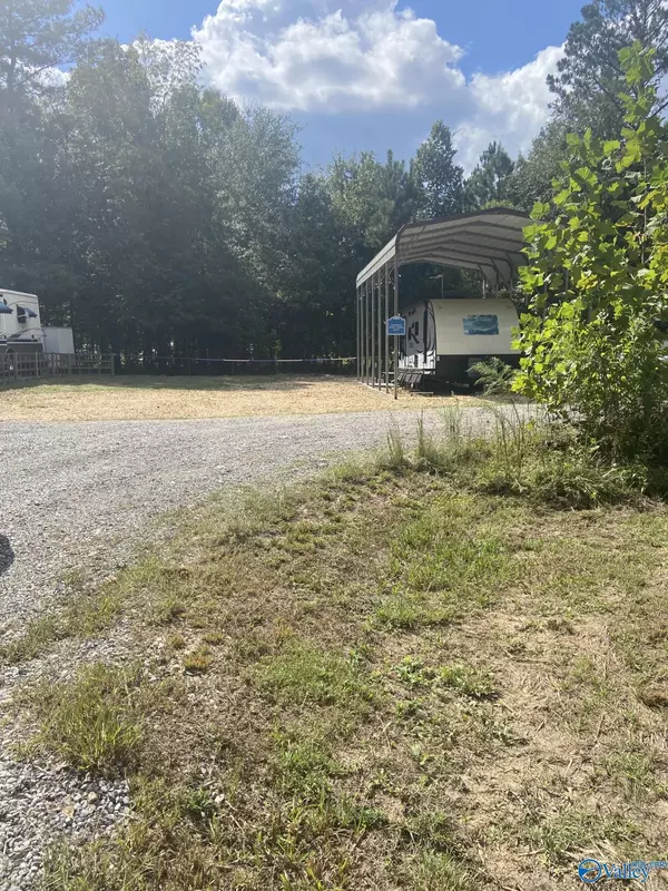 Cedar Bluff, AL 35959,1725 County Road 182 #37,38