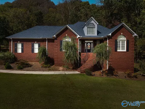 200 Quail Ridge Road, Oneonta, AL 35121