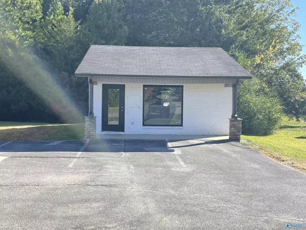 7535 Wall Triana Hwy #A, Madison, AL 35757