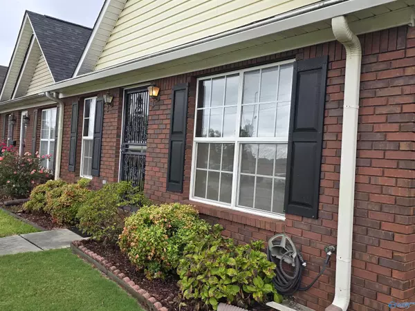 Hartselle, AL 35640,509 College Street Nw NW