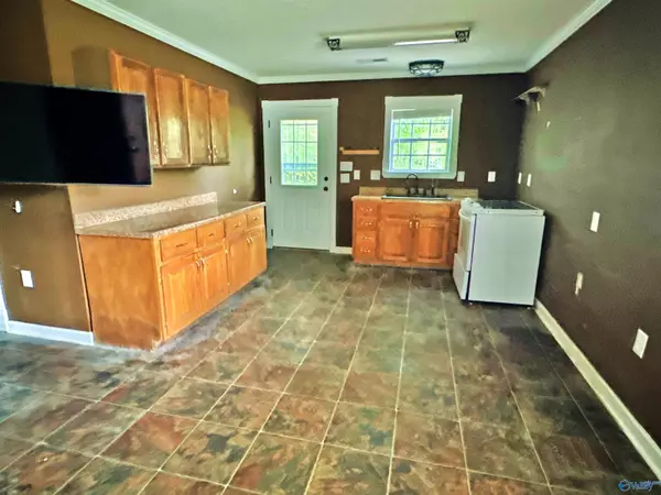 Athens, AL 35614,20093 Cairo Hollow Road