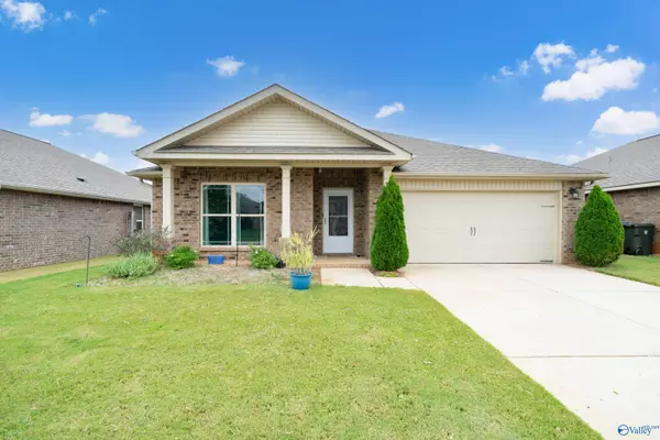 121 Daymark Drive, Madison, AL 35756