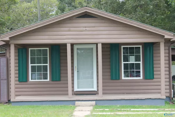 20 West First Street, Falkville, AL 35622