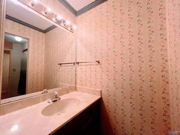 Huntsville, AL 35801,117 Knollridge Drive