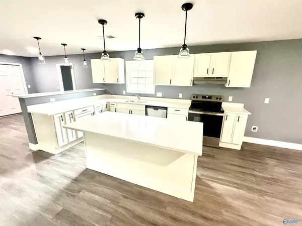 Huntsville, AL 35803,2778 Hobbs Island Road