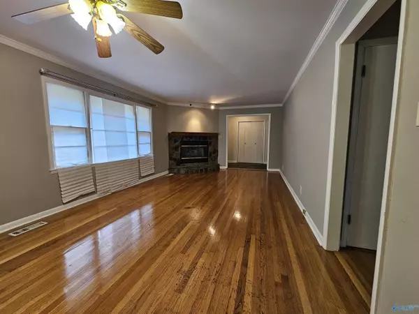 Huntsville, AL 35816,4001 S Crestview Circle