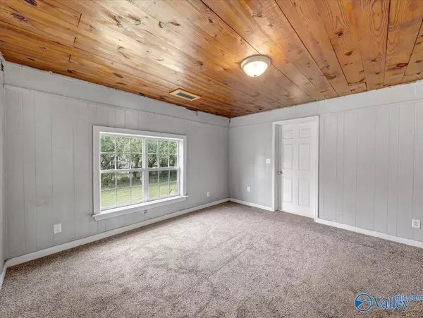 Moulton, AL 35650,276 County Road 342