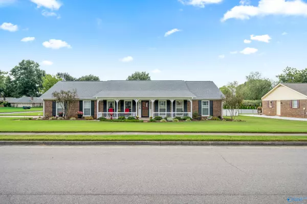 2300 Pembrook  Road SW, Huntsville, AL 35803