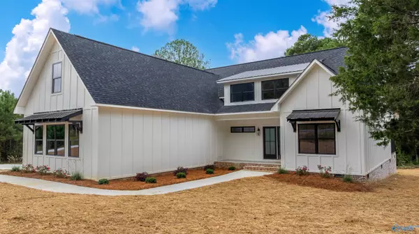 Fort Payne, AL 35967,5006 Big Wills Road