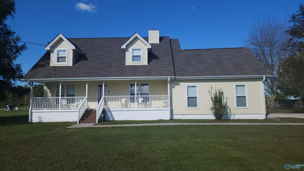 Toney, AL 35773,6920 Old Railroad Bed Road