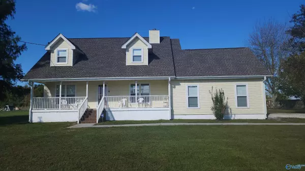 6920 Old Railroad Bed Road, Toney, AL 35773