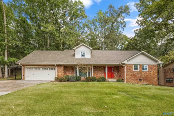 8035 Navios Drive SE, Huntsville, AL 35802