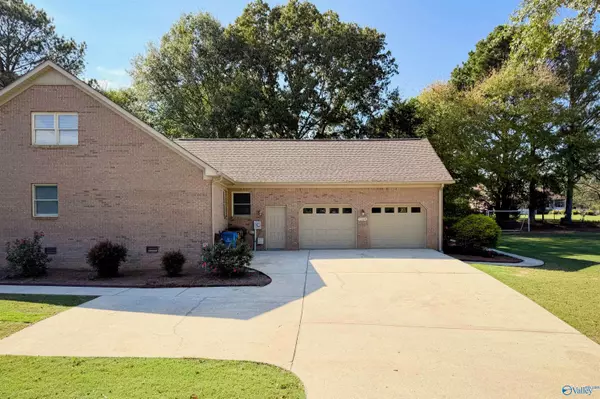 Hartselle, AL 35640,1264 Parker Road