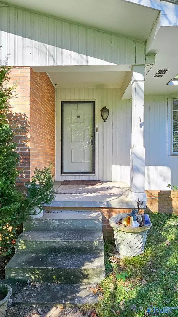 Huntsville, AL 35802,7904 Corvette Drive SE