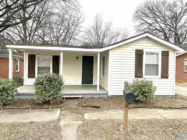 1013 Meadow Drive, Huntsville, AL 35816