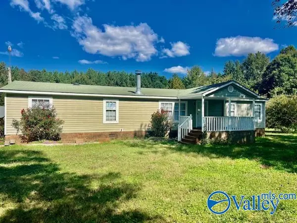 900 County Road 441, Hillsboro, AL 35643