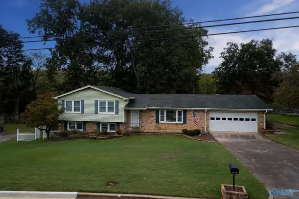 Huntsville, AL 35802,7614 Teal Drive