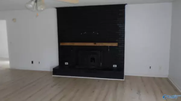 Ragland, AL 35131,213 Old Macedonia Road