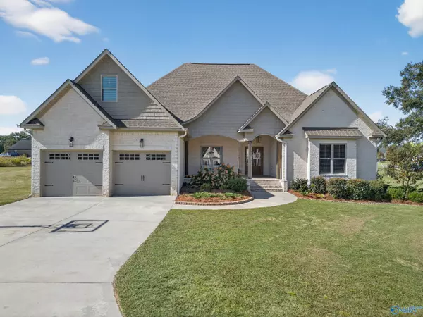 315 Caldwell Trail, Gadsden, AL 35901