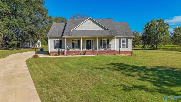 567 County Road 386, Trinity, AL 35673