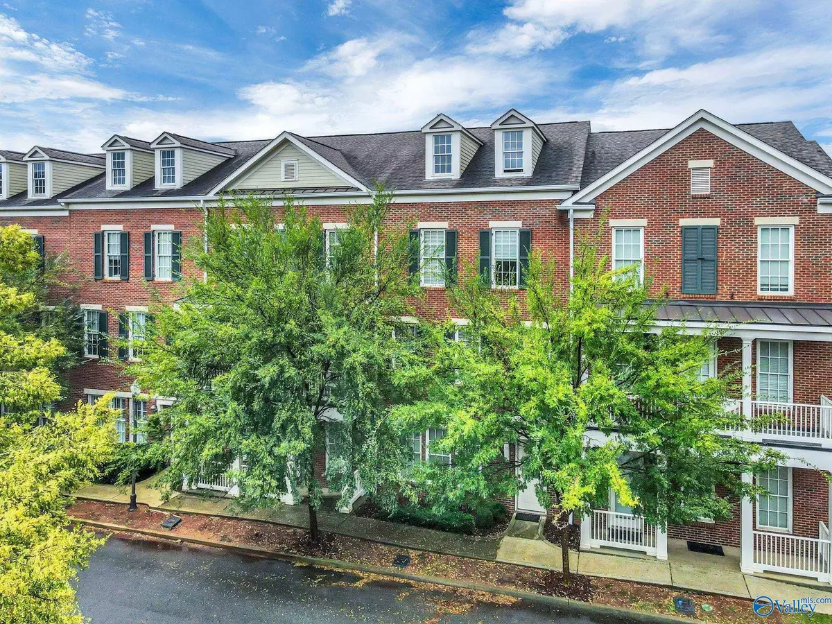 Huntsville, AL 35806,17 Biltmore Drive