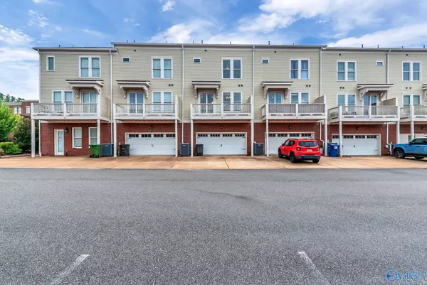 Huntsville, AL 35806,17 Biltmore Drive