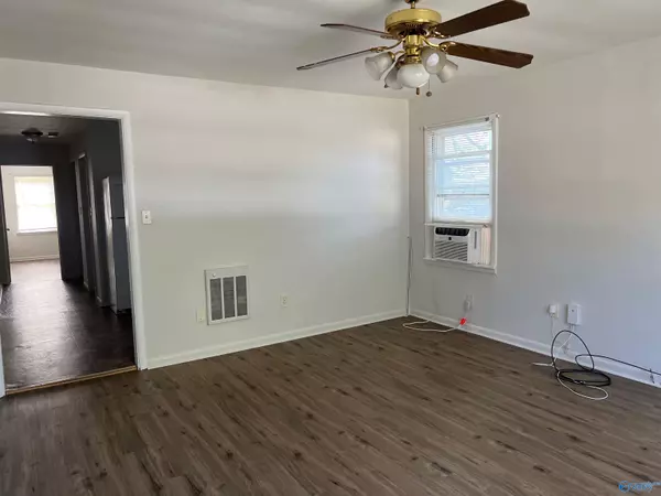 Huntsville, AL 35801,1322 Oshaughnessy Avenue NE