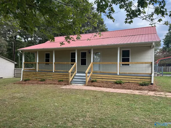 207 Walker Drive SW, Arab, AL 35016