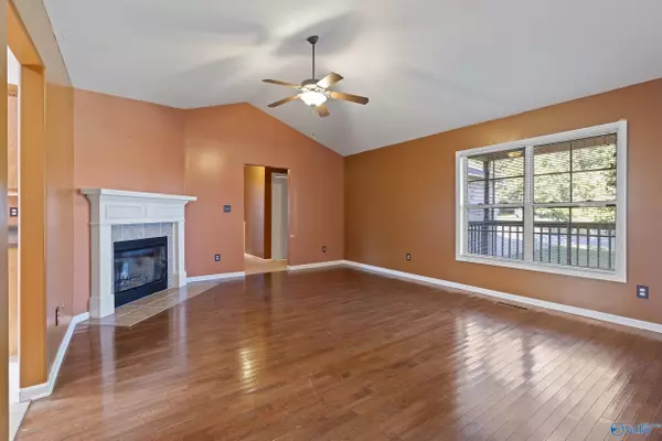 Toney, AL 35773,102 Compass Hill Circle