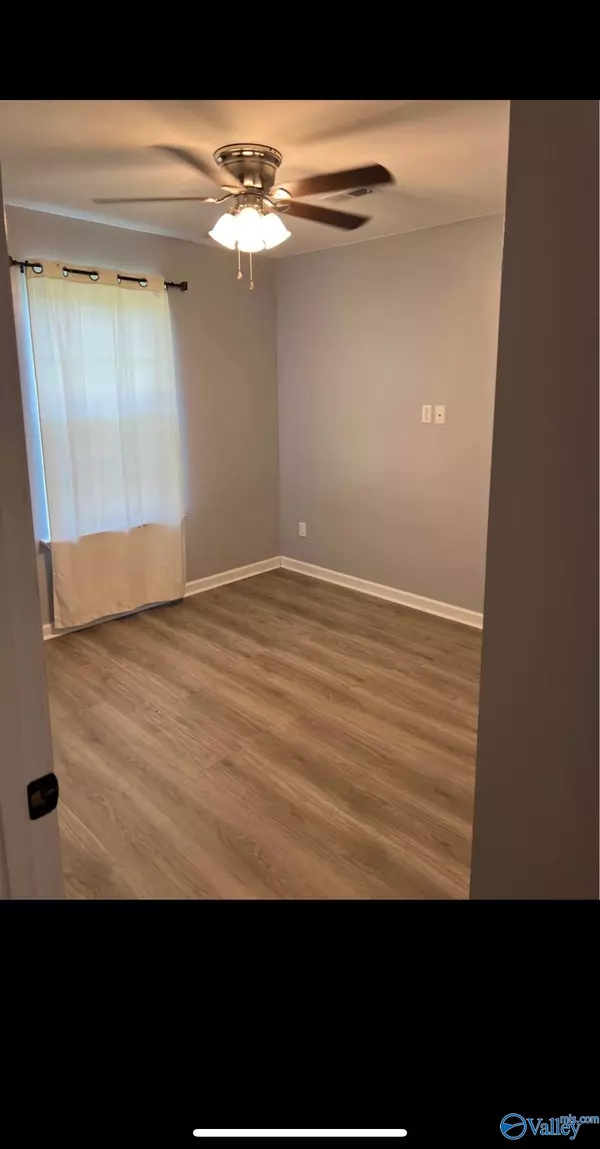 Collinsville, AL 35961,188 College Avenue #B