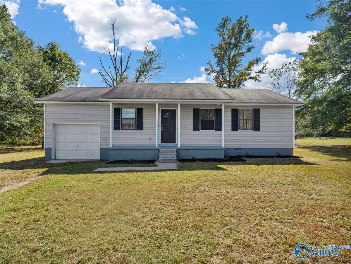 Falkville, AL 35622,321 County Road 1381